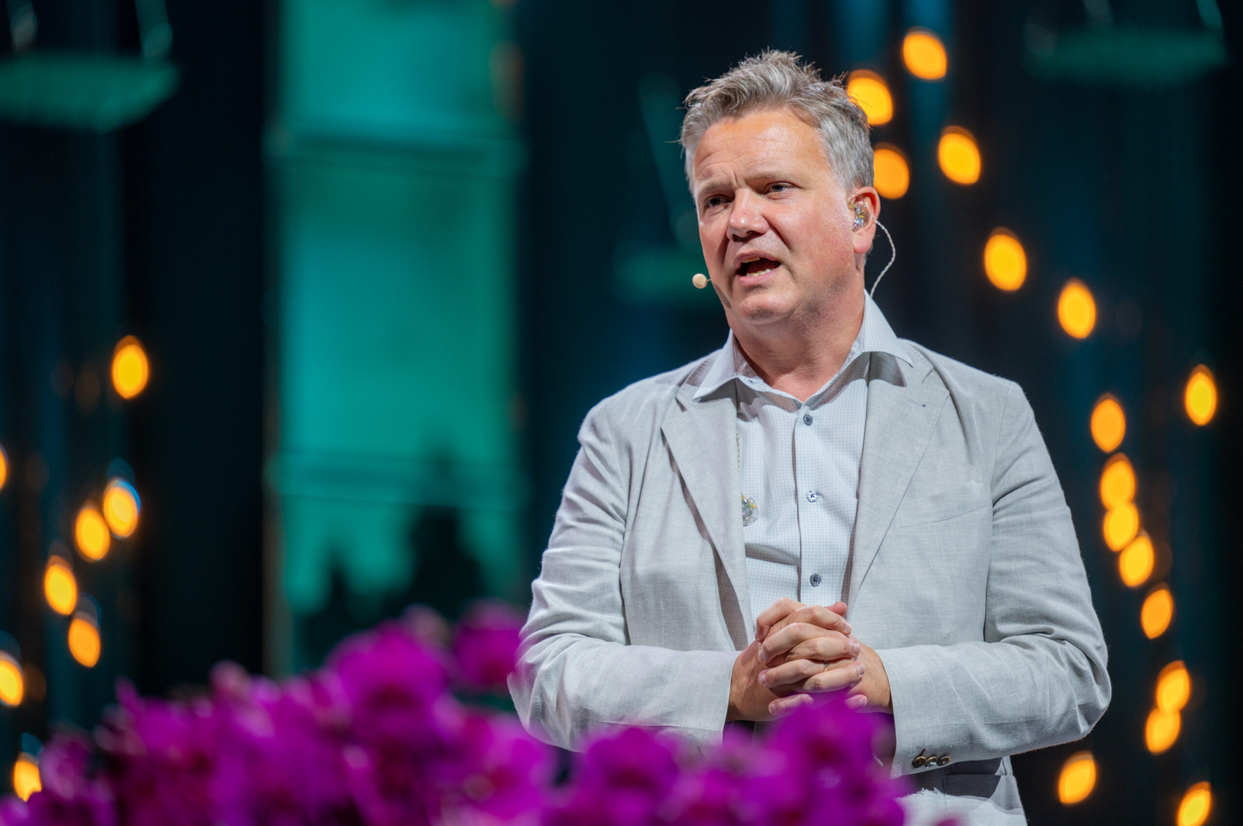 Getty Music Sing! Worship Conference Founder Keith Getty wearing a DPA Microphones Omnidirectional Headset Microphone