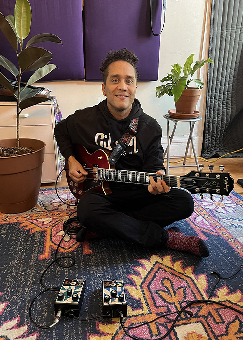 Yasser Tejeda with his Maestro Comet Chorus Pedals.