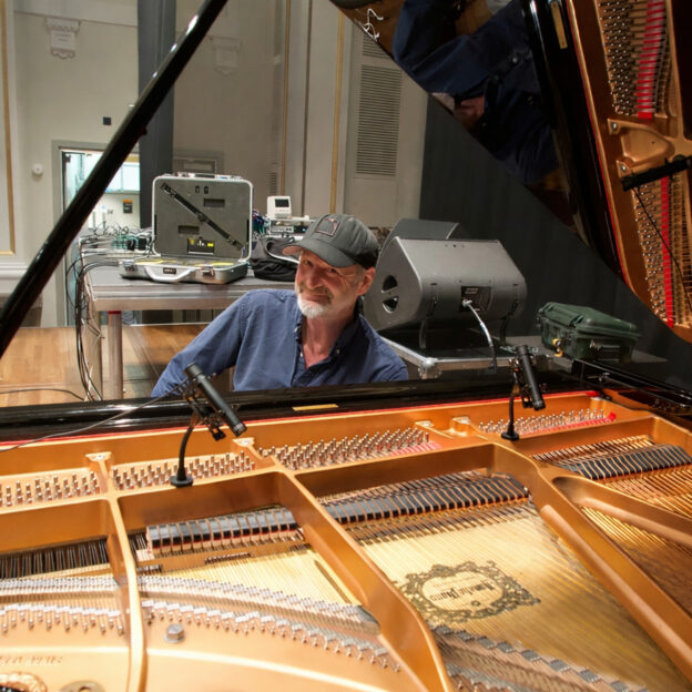 DPA Microphones Capture Nuance and Detail on Yann Tiersen’s Tour