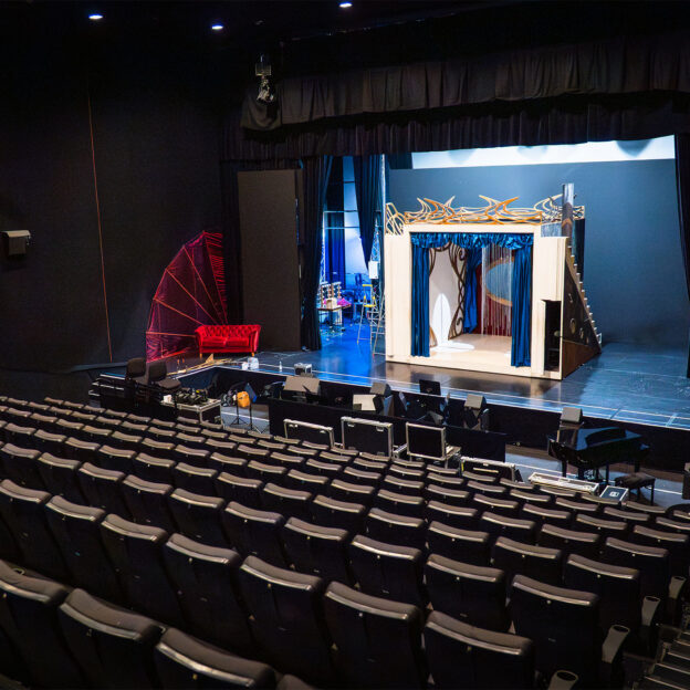 The Jan Kiepura Masovian Musical Theater Elevates Audience Experience With EAW